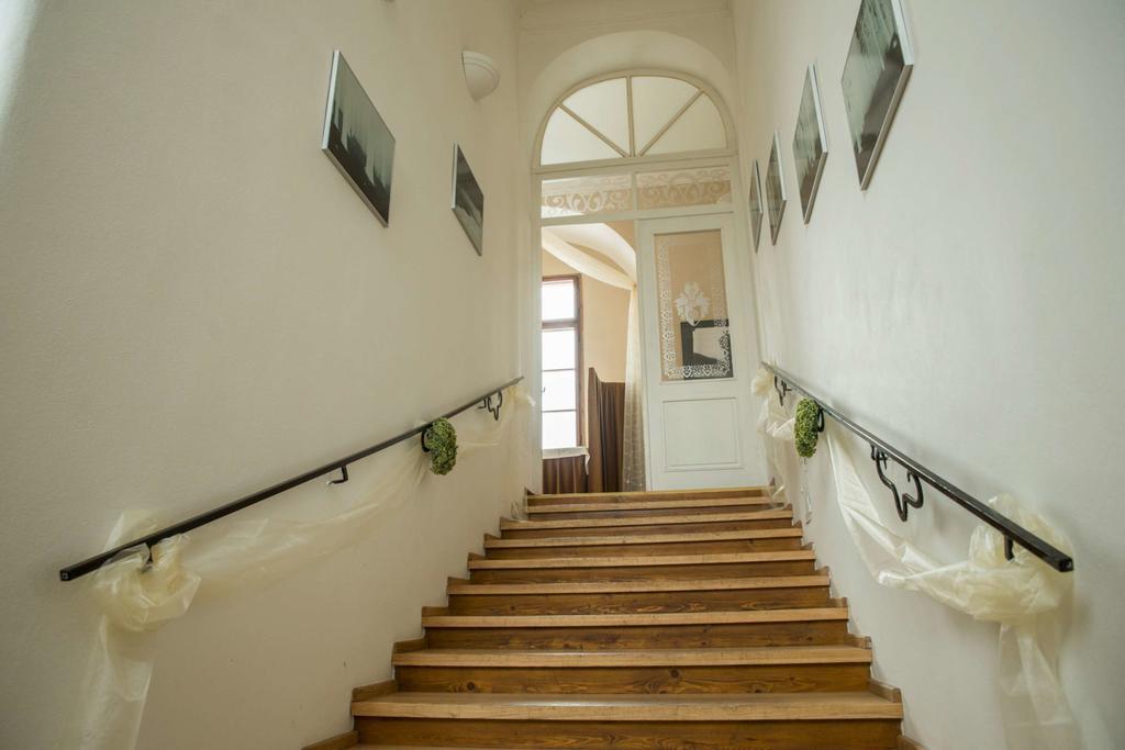 Hotel Zamek Lobec Exterior foto