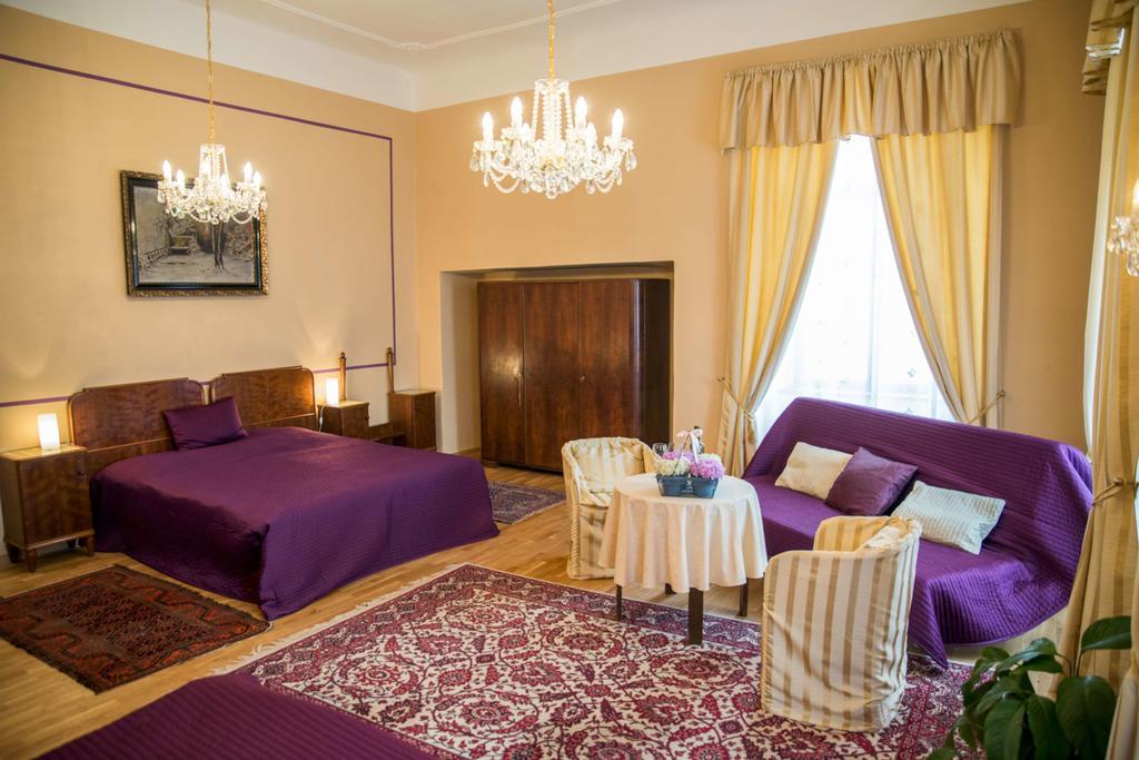 Hotel Zamek Lobec Exterior foto